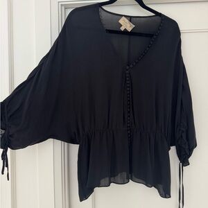 Elizabeth and James Black Button-Front Peplum Blouse